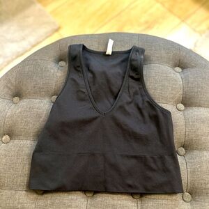 Black Athleta crop tank top